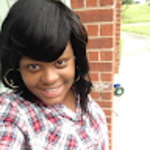 Meet your Posher, Iesha